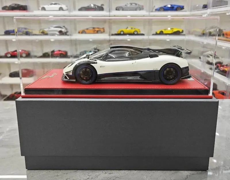 1:18 Pagani 2017 Zonda 760 Riviera