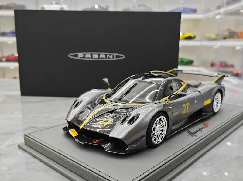 1:18 Pagani 2021 Huayra R