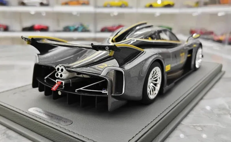 1:18 Pagani 2021 Huayra R