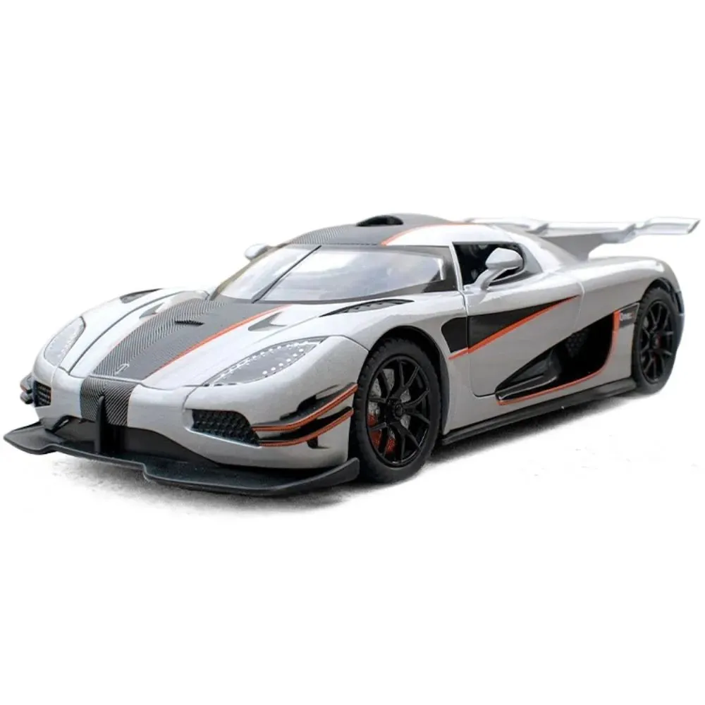 1:24 Koenigsegg 2014 One1