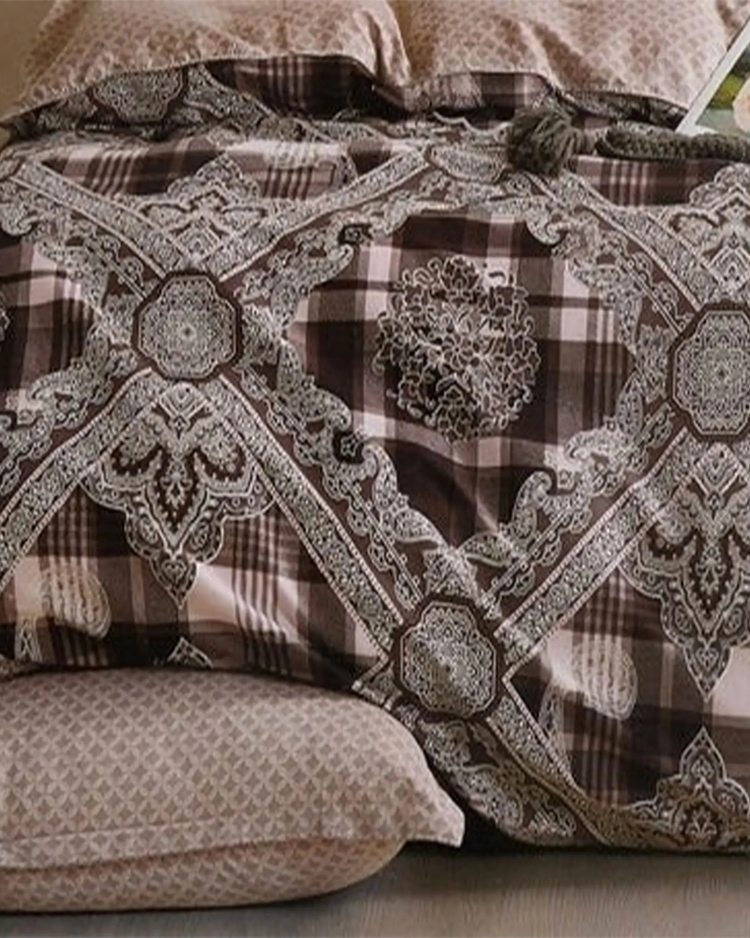 Adalard Brown & Grey Bedsheet Set