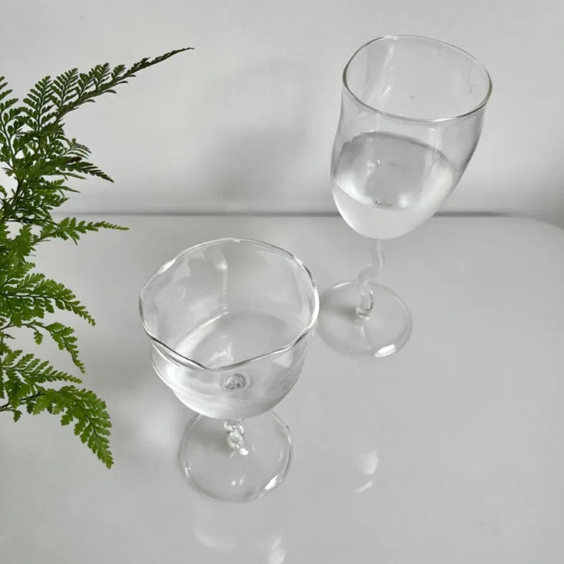 Anjou Wavy Stand Glass Cup