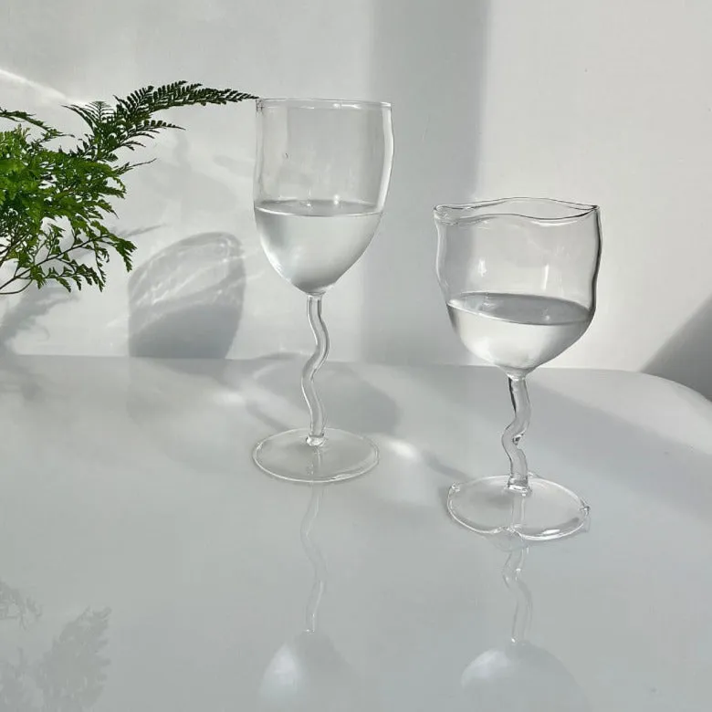 Anjou Wavy Stand Glass Cup