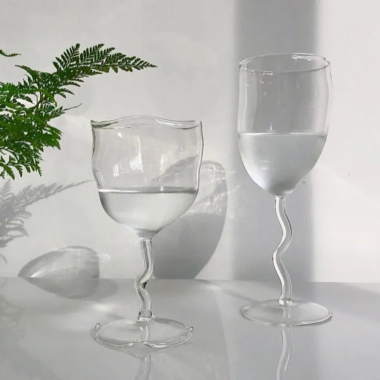 Anjou Wavy Stand Glass Cup