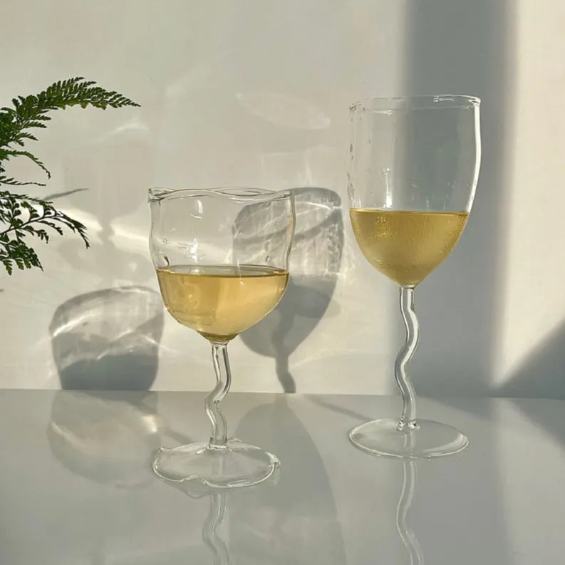 Anjou Wavy Stand Glass Cup