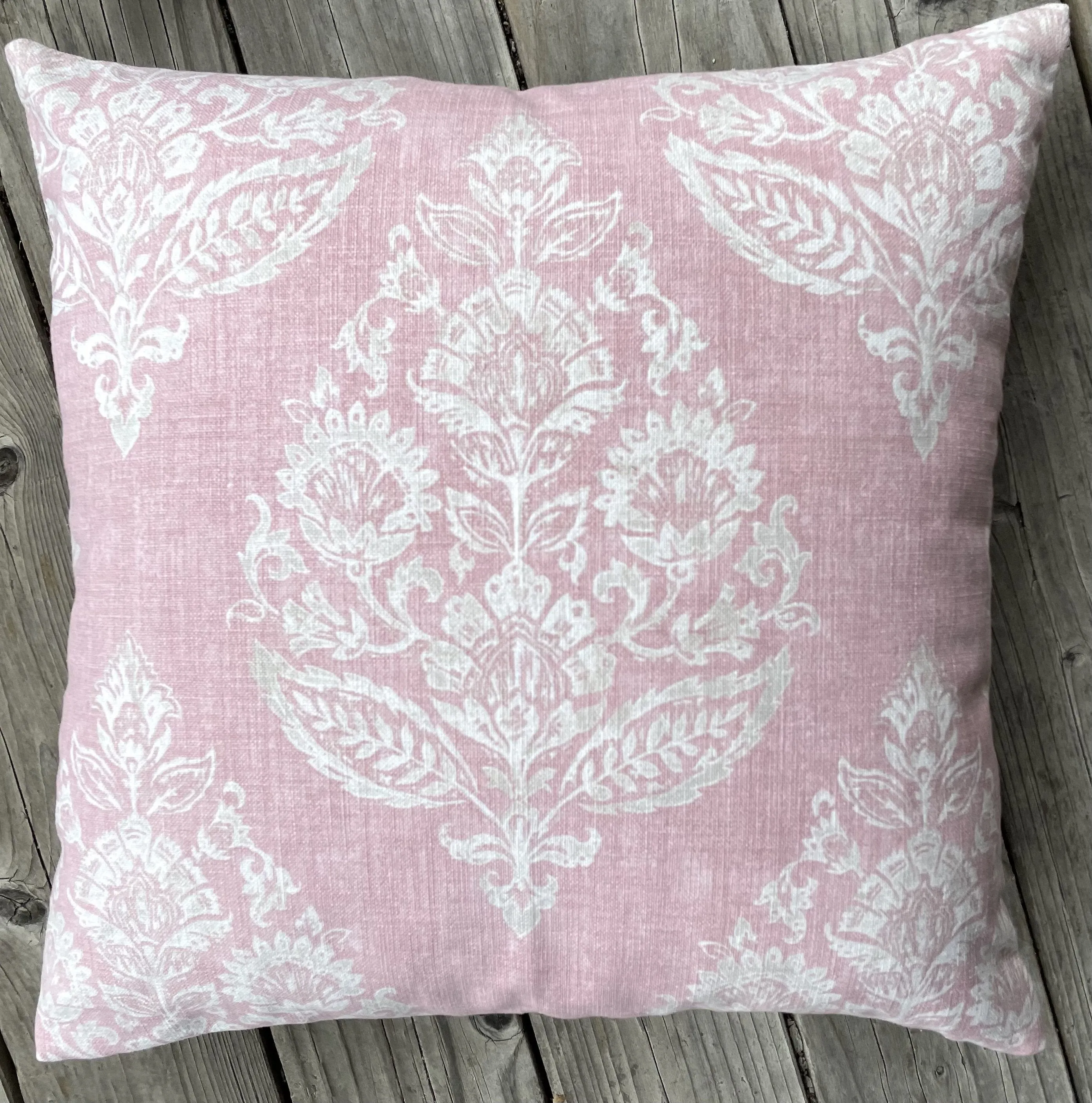 Block Print Damask Pillow Cover / Pink Cream Floral Cushion / Damask Pillow Cover / French Country Pillow Cover