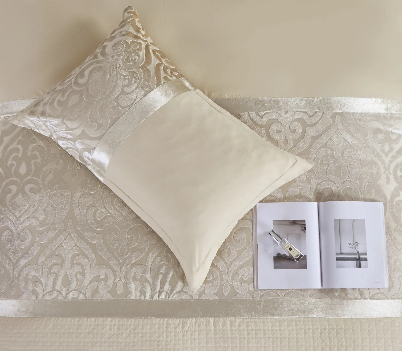 Crushed Velvet Duvet Covers 3Pcs Beige Bed Set & 2 Pillowcases