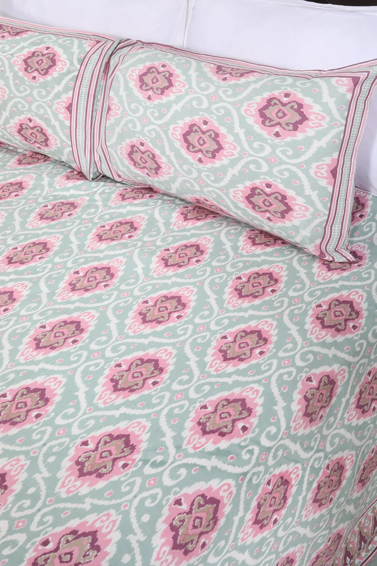 Falah Vintage Ikat Cotton Bedsheet