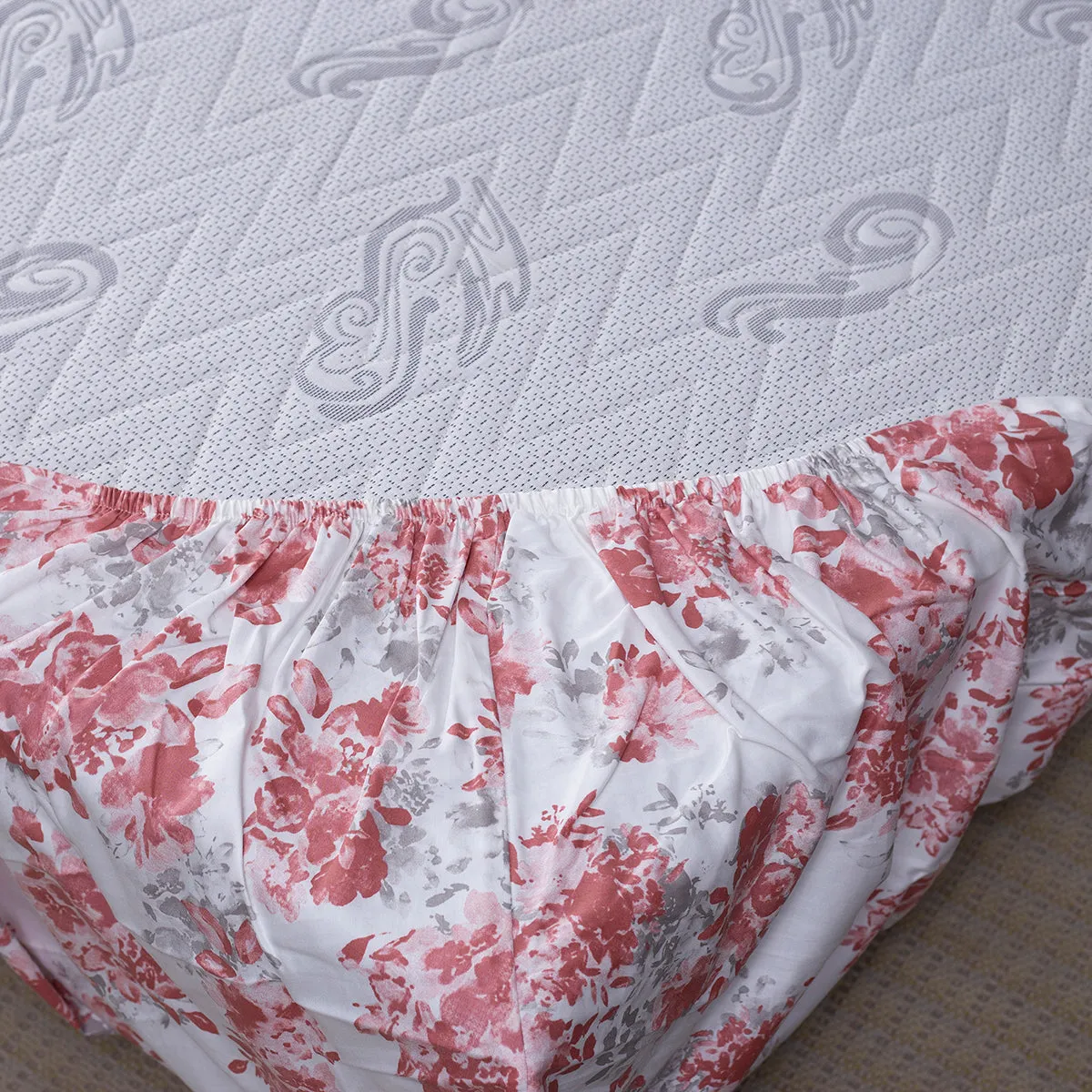 Florescence Aster Print Red Fitted Sheet With Pillow Covers