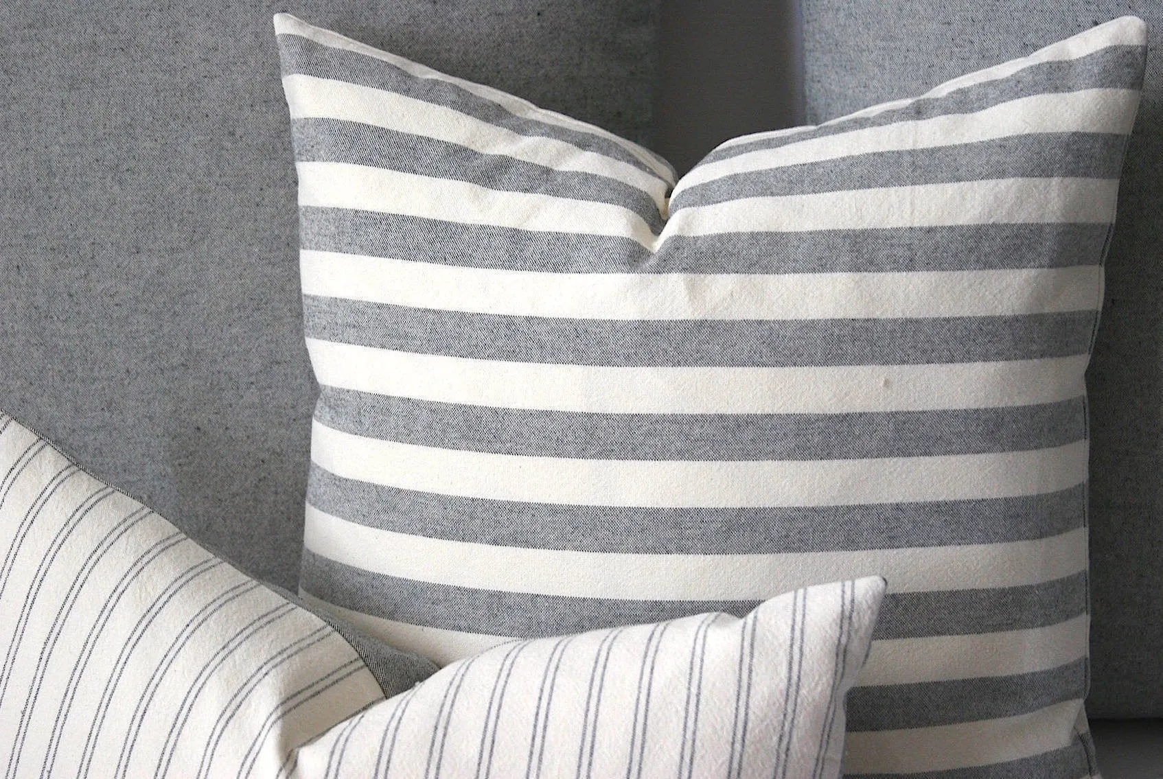 Grey Pillow Cover / Solid Grey Pillow / Decorative Grey Throw Pillow / Grey Sofa Pillow Cover / Heather Gray Pillow Case