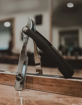 Irving Barber Co. - Chrome / Matte Black Razor