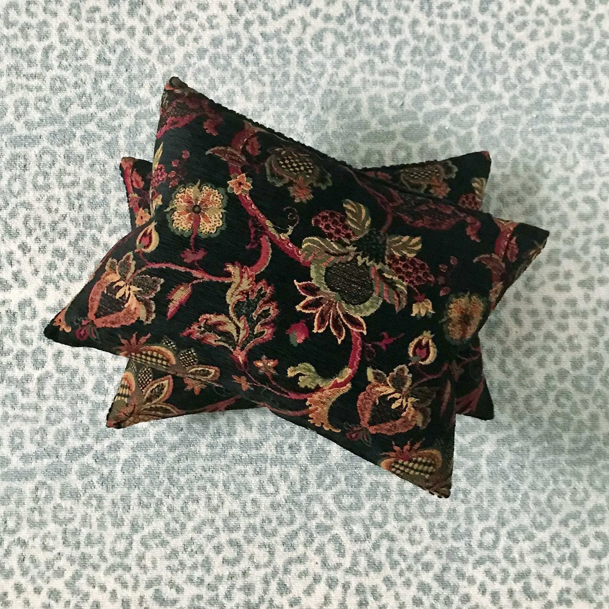 Jacquard Woven Floral Lumbar Pillow Cover 16x22