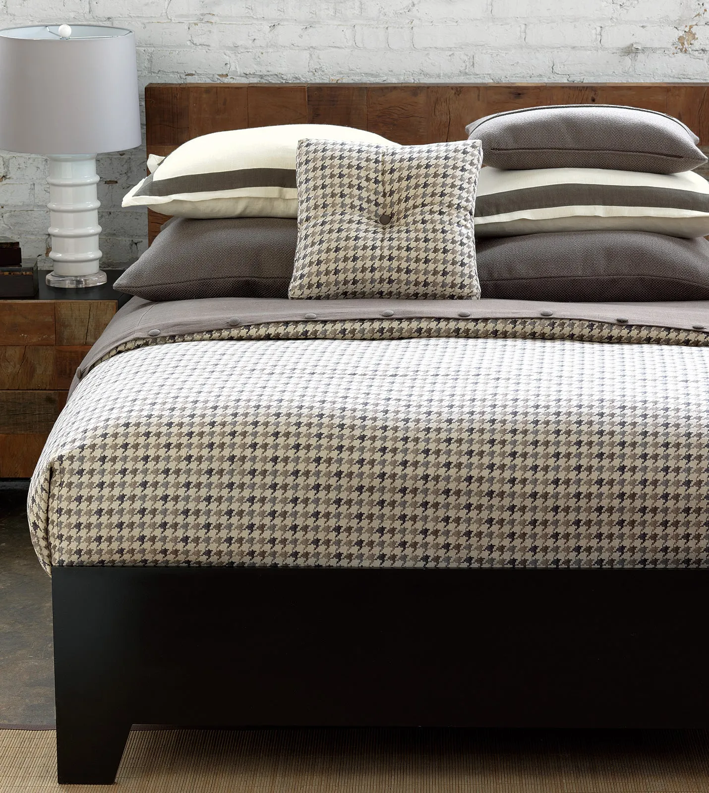 Norris Linen Houndstooth Duvet (Super Queen)