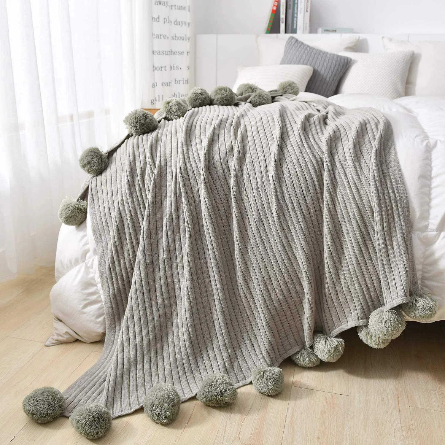 Pom Pom Light Gray Cotton Blanket