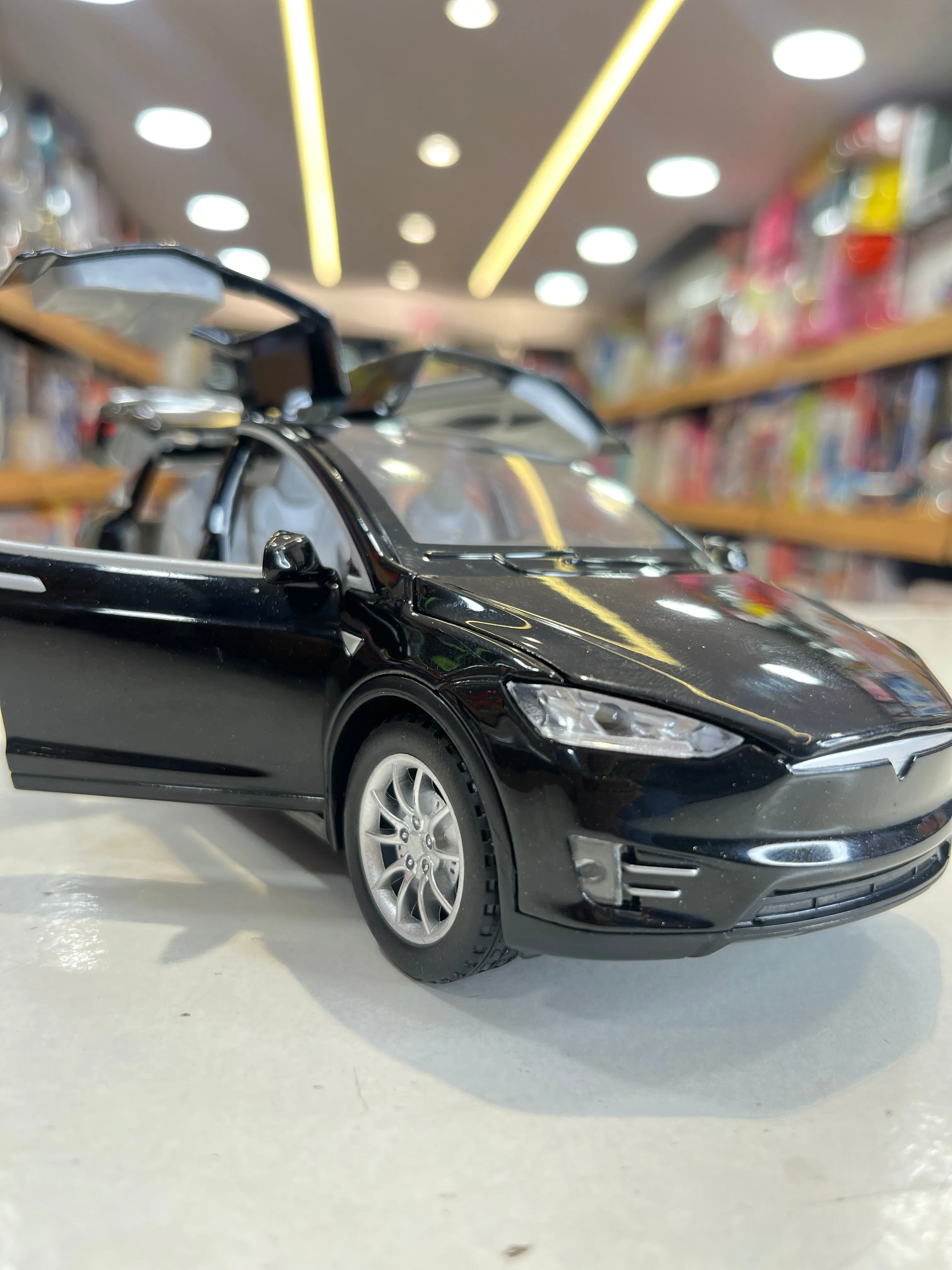 Tesla Model X Alloy Car with smoke and lights - tesla car metal body (1:24) scale model car