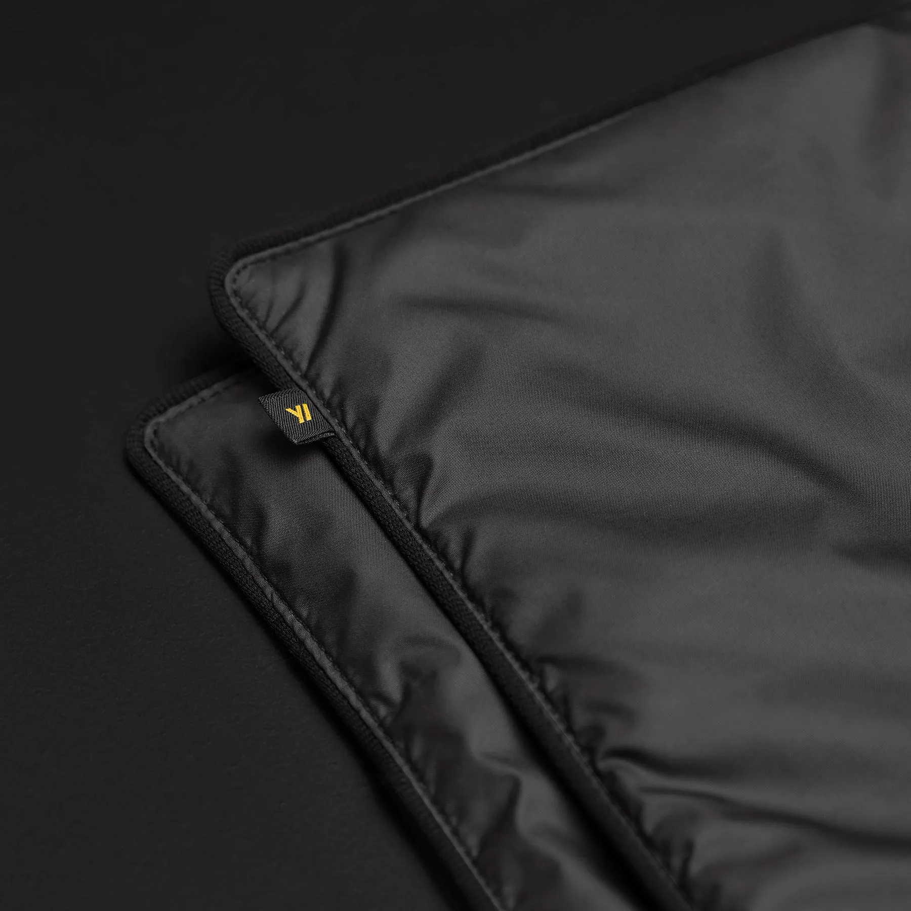 Y/OSEMITE Quilted Blanket - Black/Black